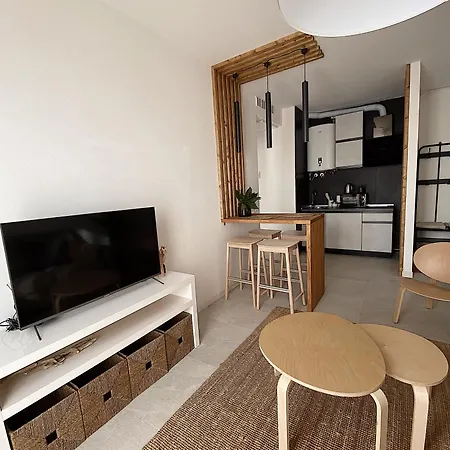 Moderno, Ristrutturato, 1 Km Dal Centro Storico! 아파트